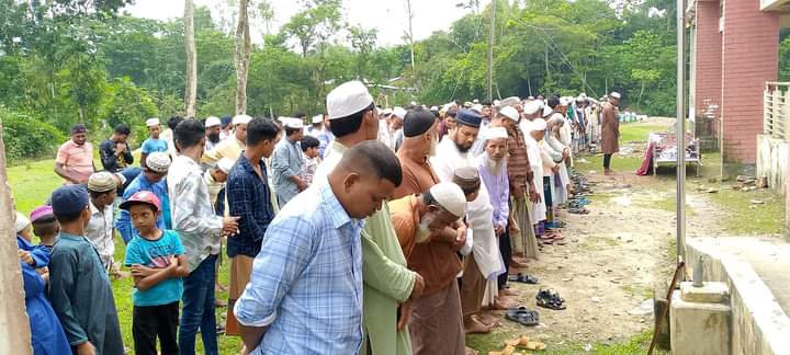 ছাতকে মরহুম ইলিয়াস আলী তালুকদারের দাফন সম্পন্ন