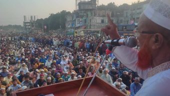 লগি-বৈঠার তান্ডবের প্রতিবাদে পলাশবাড়ী জামায়াতের বিক্ষোভ মিছিল-সমাবেশ