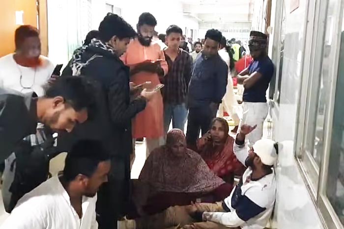 মোজাম্মেল হকের বাড়িতে হামলা, মারধরে আহত ১৫