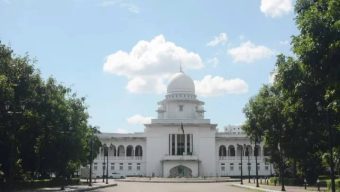ঈশ্বরদীতে ট্রেনে হামলার মামলায় মৃত্যুদণ্ডপ্রাপ্ত ৯ জনসহ বিএনপির ৪৭ নেতা-কর্মী খালাস