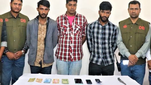 রাজশাহীগামী চলন্ত বাসে ডাকাতি ও নারীর শ্লীলতাহানির মামলায় গ্রেপ্তার ৩