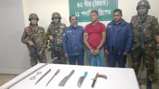ছাতকে ডাকাত সর্দার আব্দুল কুদ্দুসকে গ্রেফতার করেছে যৌথবাহিনী