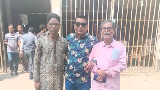 গাইবান্ধায় অবশেষে মিথ্যা মামলা থেকে তিন সাংবাদিক খালাস পেলেন 