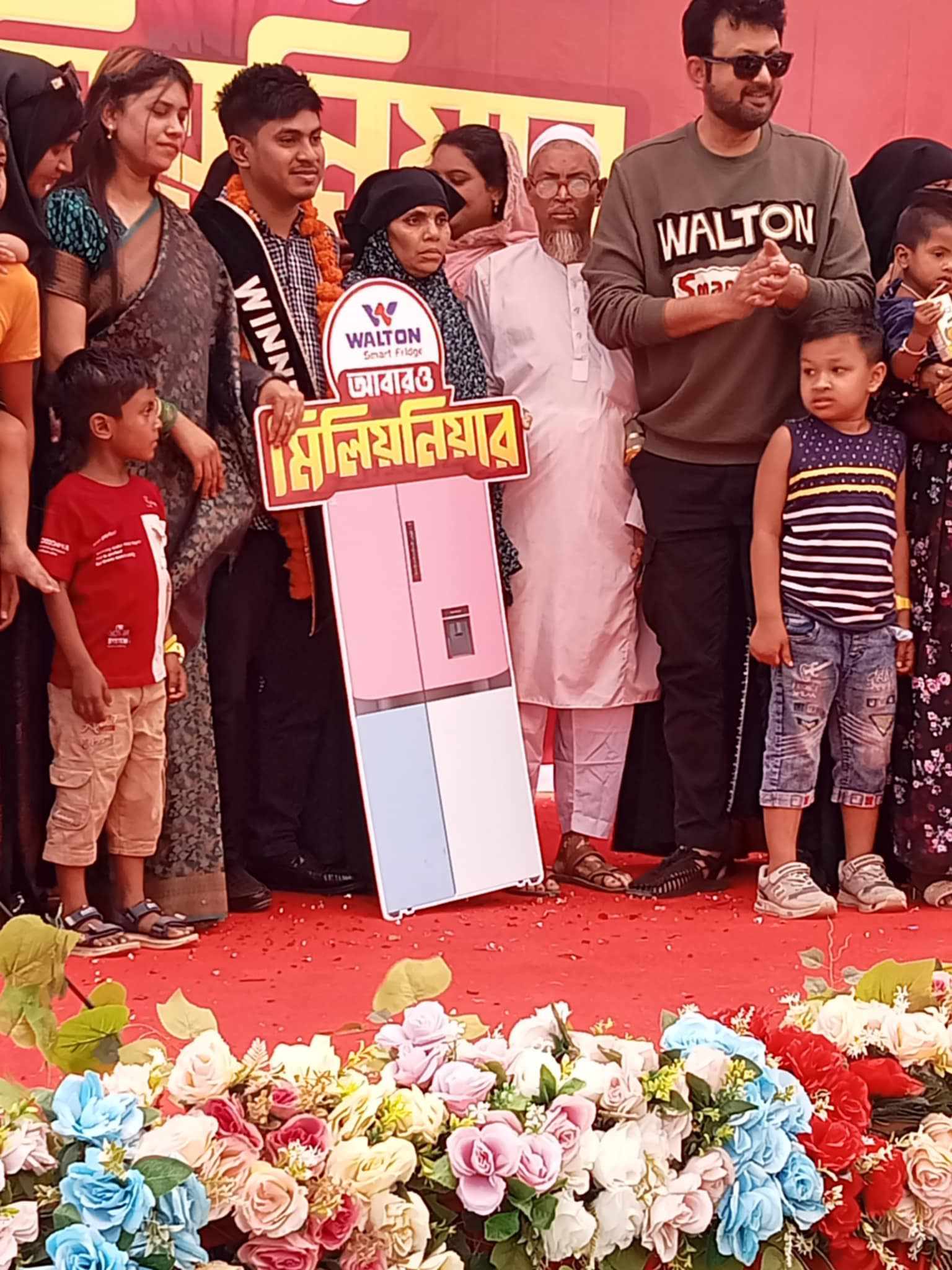 ওয়ালটন ফ্রিজ কিনে ১০ লাখ টাকা পেলেন চরভদ্রাসনের মো: রাসেল ফকির