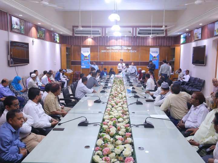 চট্রগ্রামে ভূমি অফিসের কর্মচারীদের বদলির কার্যক্র শুরু