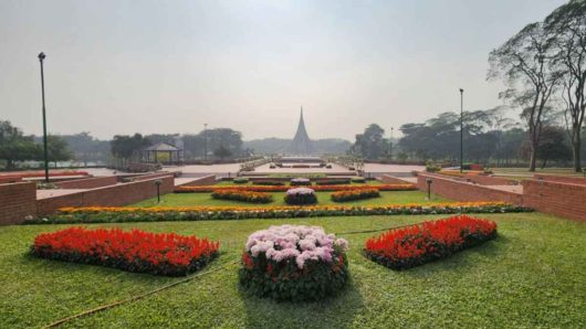 ঢাকা সাভারে স্বাধীনতা দিবসে শ্রদ্ধা জানাতে পুরোপুরি প্রস্তুত জাতীয় স্মৃতিসৌধ