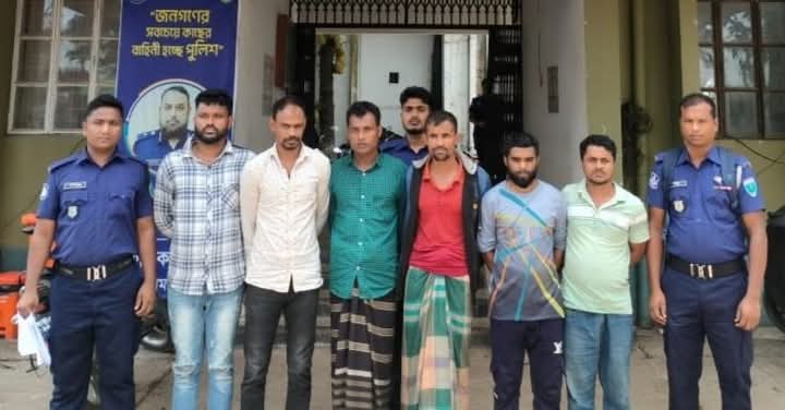 ছাতকে থানা পুলিশের বিশেষ অভিযানে বিভিন্ন মামলার ৬ আসামি গ্রেফতার