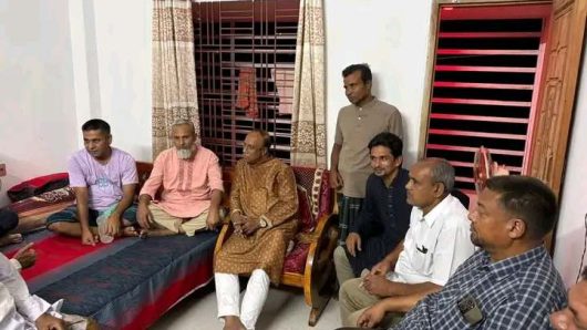 কানাইডাঙ্গায় অ’সু’স্থ বিএনপি নেতা নুরহককে দেখতে গেলেন উপজেলা বিএনপি নেতা তনু