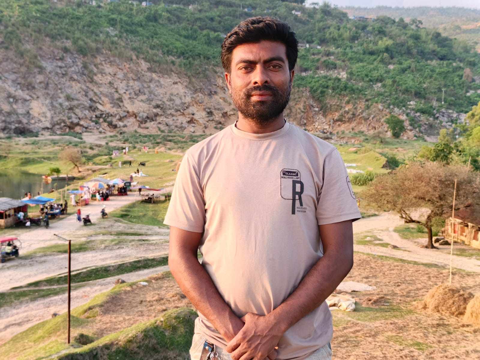মাদক ব্যাবসায়ীদের হামলায় সাংবাদিক কামাল আহত