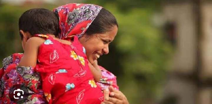 আজ বিশ্ব মা দিবস ,বিশ্বের প্রতি মায়ের জন্য শ্রদ্ধা, কৃতজ্ঞতা আর ভালবাসা প্রকাশের দিন আজ।