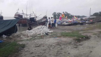 মনপুরার মেঘনায় শেষ সময়েও দেখা মিলছে না কাঙ্ক্ষিত ইলিশ, হতাশায় জেলেরা