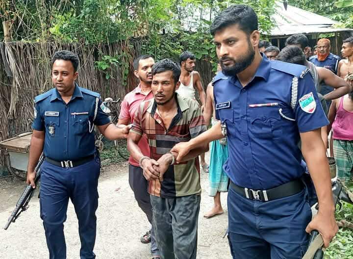 মেয়েকে জোরপূর্বক ধর্ষণের অভিযোগে পিতা গ্রেফতার।