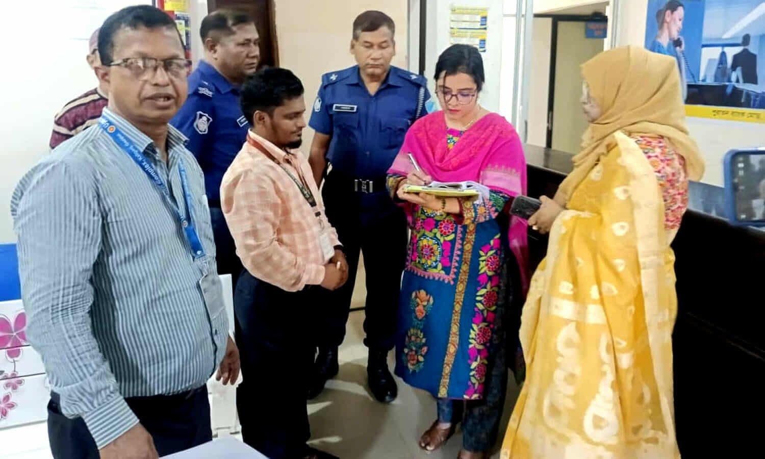 কালীগঞ্জে হাসপাতালে ভ্রাম্যমান আদালতের জরিমানা