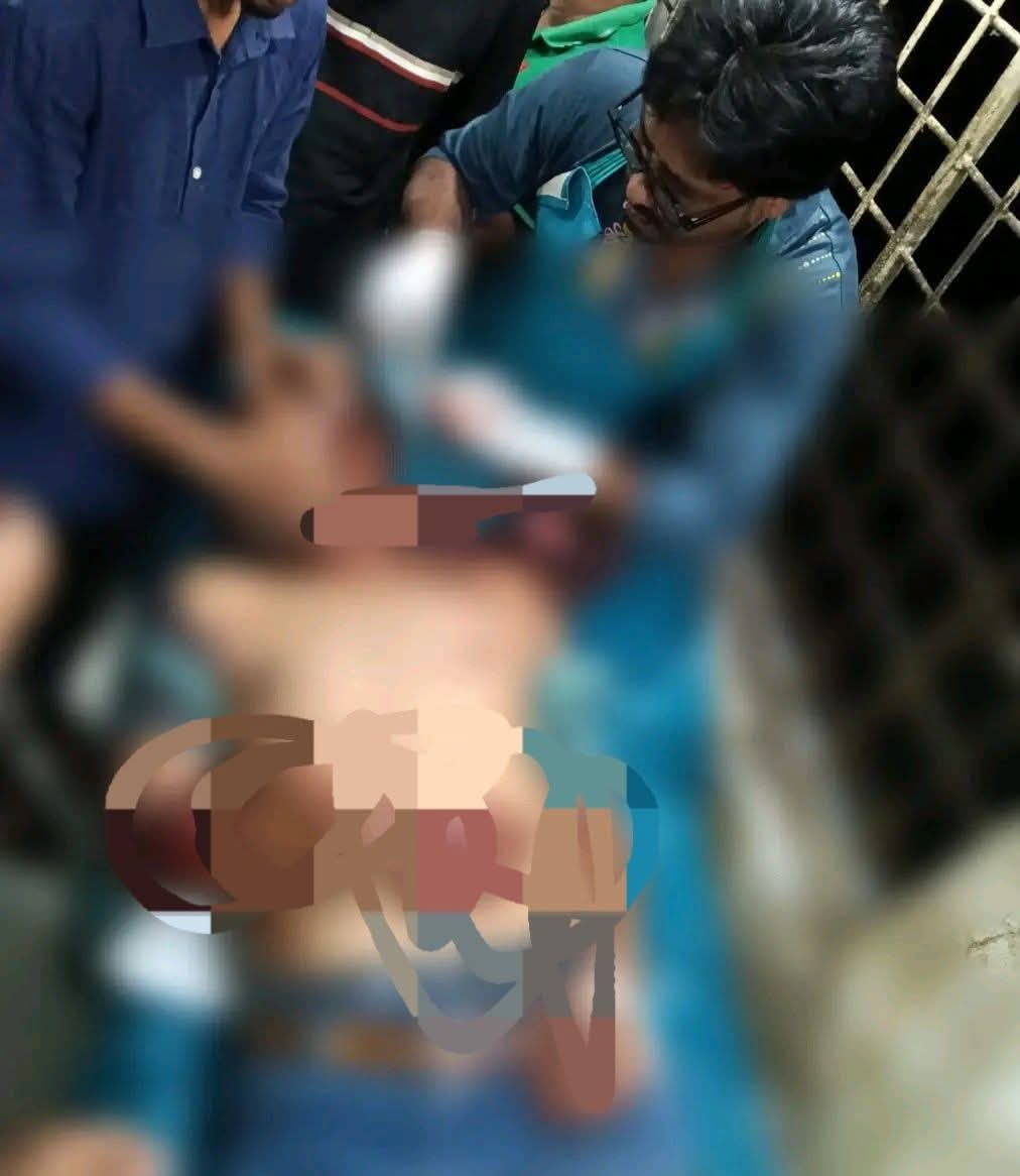 খুলনার খালিশপুরে সাবেক যুবদল নেতার ওপর দু-র্বৃত্তদের কু-পি-য়ে হ-ত্যা চেষ্টা