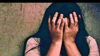 নোয়াখালীতে সিঁধ কেটে ঘরে ঢুকে এক গৃহবধূকে ধর্ষণ গ্রেফতার ১