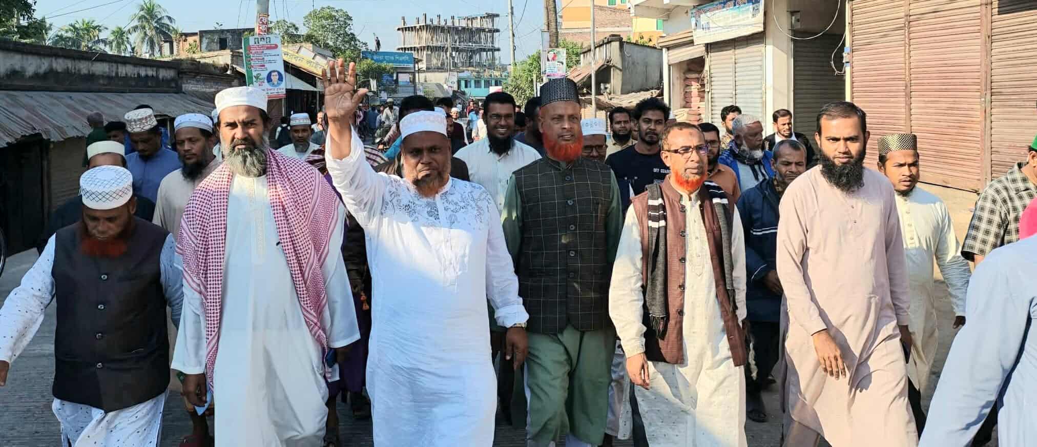 কয়রা–পাইকগাছা’র মানুষের জীবনমান উন্নয়নে নিজেকে সম্পৃক্ত রায়কতে সর্বদা প্রস্তুত-: মাও. আবুল কালাম আজাদ