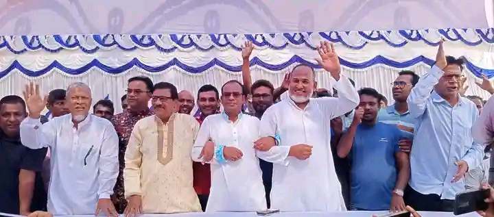 বিরলে ৩ মনোনয়ন প্রত্যাশীর একই মঞ্চে ৭ নভেম্বর সিপাহী জনতার বিপ্লব দিবস উদযাপন