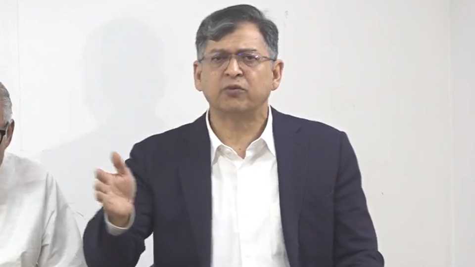 শেখ হাসিনা অমানবিকভাবে গুম, খুন, নির্যাতন করেছেন: সালাহউদ্দিন আহমদ