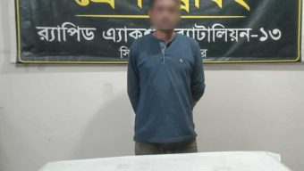 দিনাজপুরে বেপরোয়া বাস চালানোর ফলে দূর্ঘটনায় ৩ জন যাত্রীর মৃত্যুর ঘটনায় মামলা; র‍্যাব-১৩ অভিযানে বাস চালক গ্রেফতার