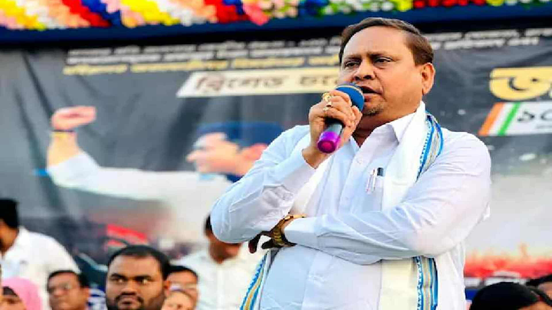 বাবরি মসজিদ বানাতে চাওয়ায় বহিষ্কার, নতুন দল তৈরির ঘোষণা হুমায়ূনের