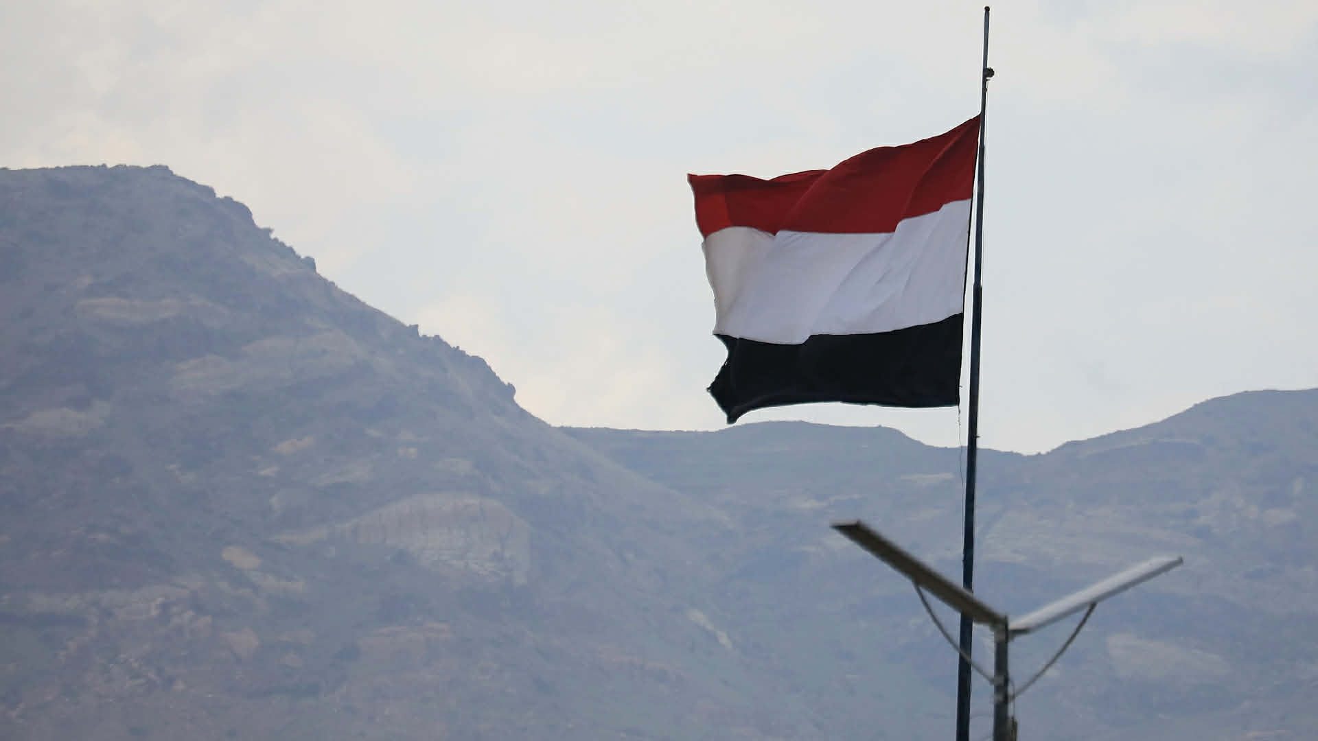 ইয়েমেনে বিমান হামলা চালালো সৌদি আরব