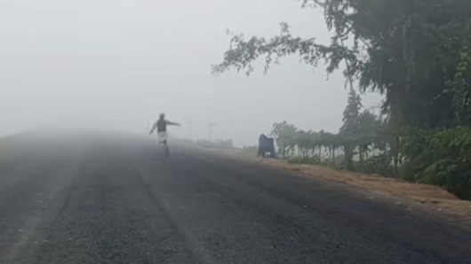 কুয়াশার চাদরে ঢাকা কুড়িগ্রাম, ১২ ডিগ্রিতে নেমে জনজীবন স্থবির