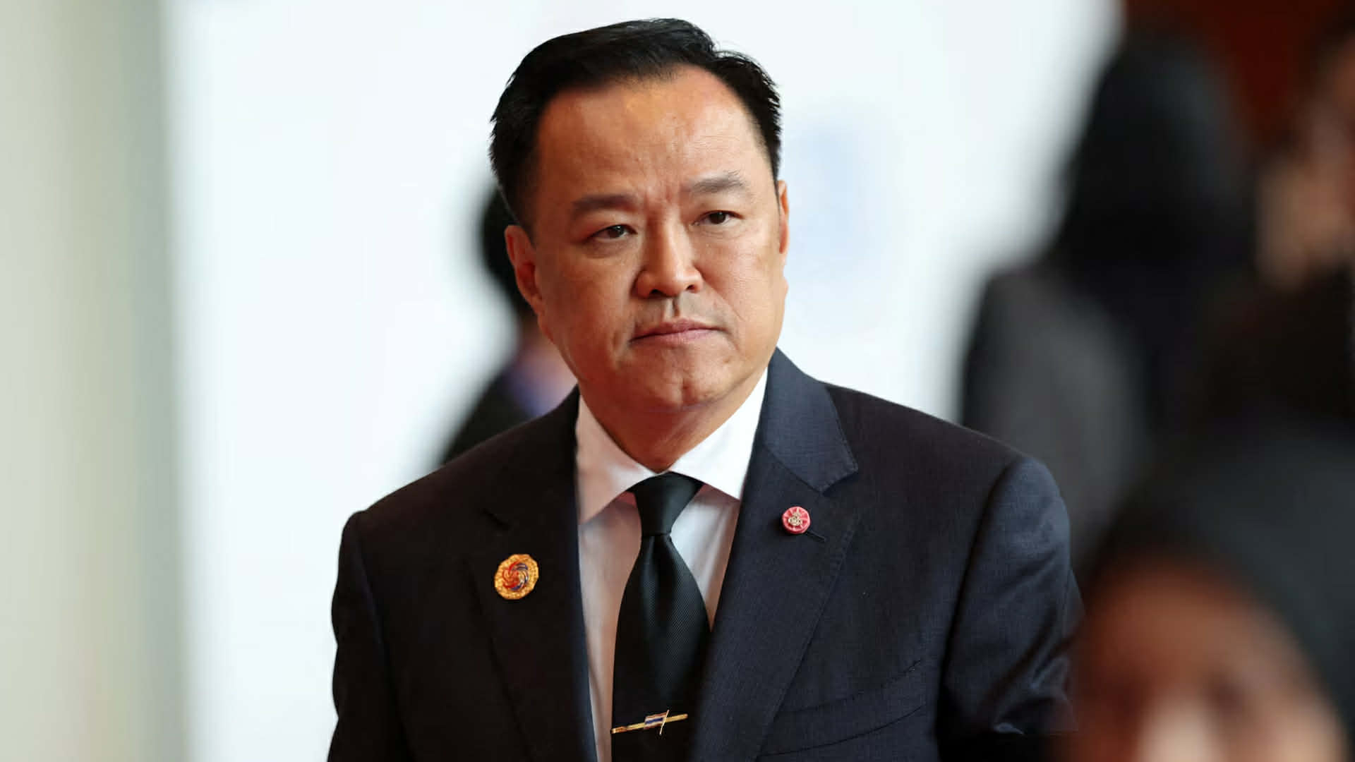 জনগণের হাতে ক্ষমতা ফিরিয়ে দিতে’ সংসদ ভেঙে দিলেন থাই প্রধানমন্ত্রী