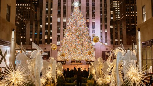 যুক্তরাষ্ট্রজুড়ে চলছে বড়দিন উদযাপনের প্রস্তুতি