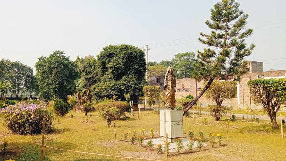 খুঁড়িয়ে চলছে রোকেয়া স্মৃতিকেন্দ্র, প্রতিশ্রুতি ফাইলবন্দি