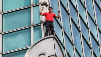 সর্বোচ্চ ভবন তাইপেই ১০১-তে চড়লেন মার্কিন পর্বতারোহী, ছিল না দড়ি বা নিরাপত্তা জাল