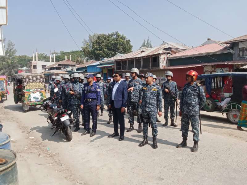 মনপুরায় নির্বাচনকে ঘিরে যৌথ বাহিনীর পেট্রোল টহল জোরদার
