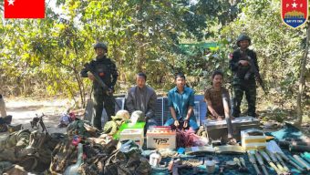 মিয়ানমারে প্রতিরোধ বাহিনীর হামলায় ৪০ জান্তা সেনা নিহত