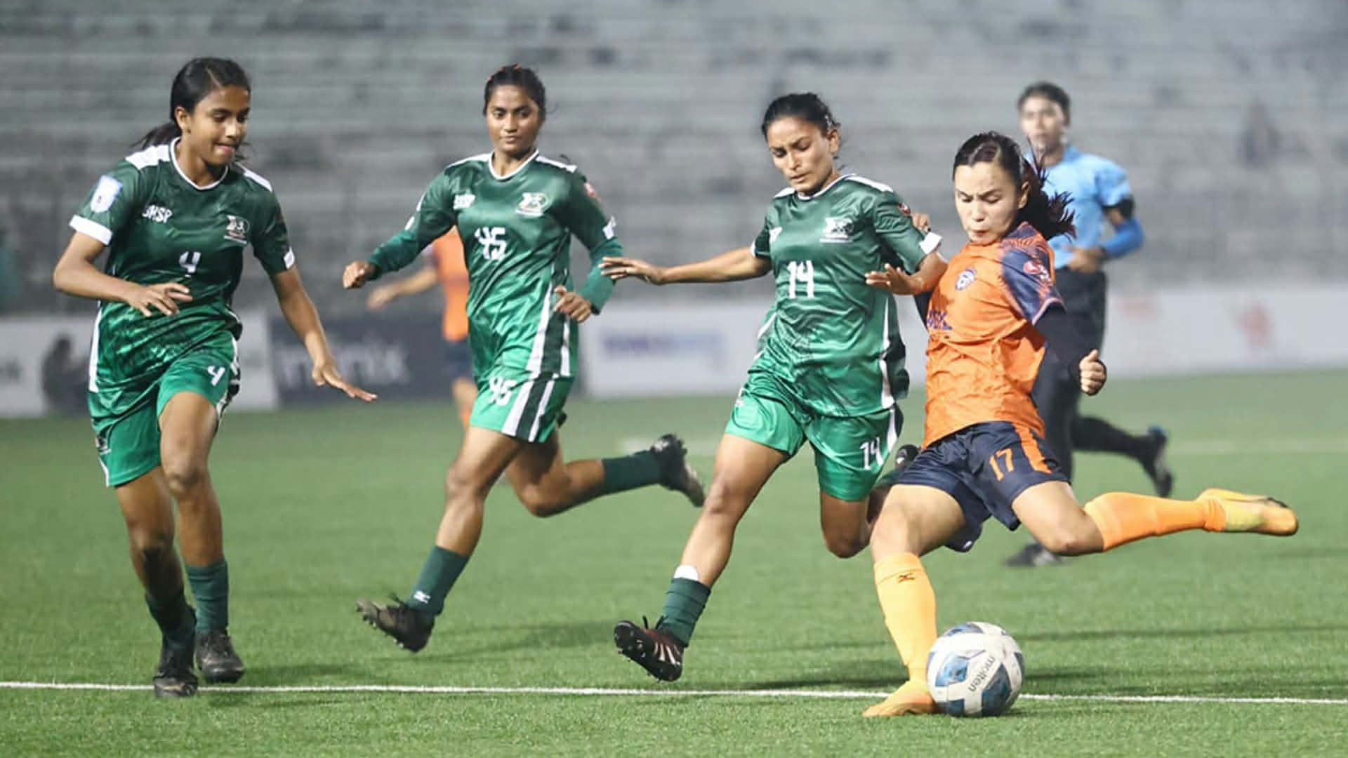 নারী ফুটবল লিগ আলপির হ্যাটট্রিকে টানা দ্বিতীয় জয় তুলে নিলো রাজশাহী