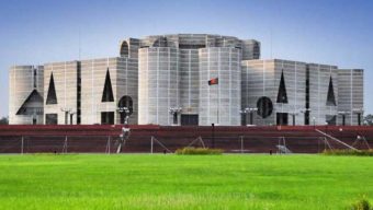 বঙ্গভবনে নয়, সংসদ ভবনের দক্ষিণ প্লাজায় নতুন মন্ত্রিসভার শপথ।