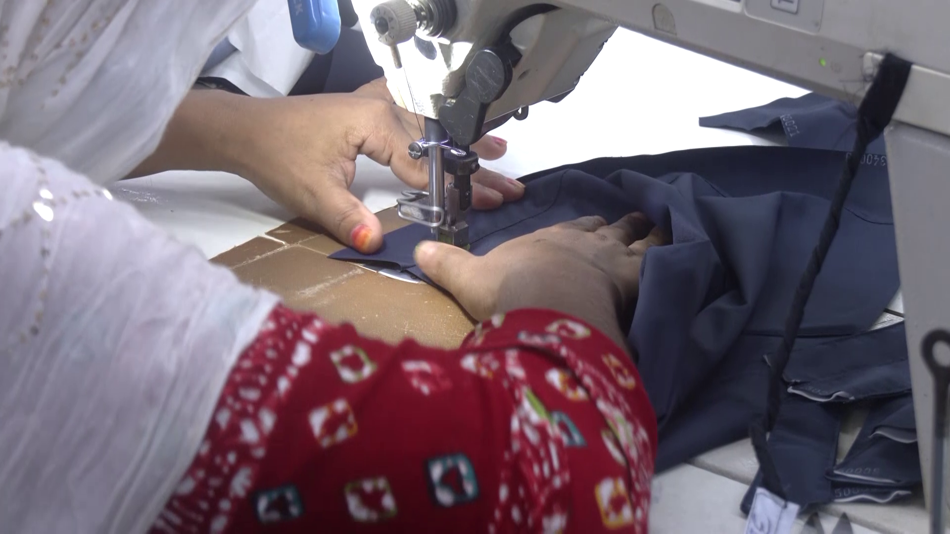 ইউরোপের বাজারে কমছে বাংলাদেশি পোশাকের দাম।