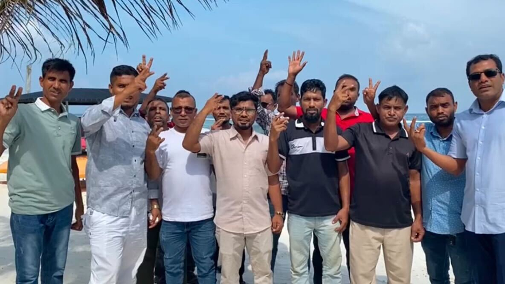 মালদ্বীপ বিএনপির বিজয় উদযাপন, মিষ্টি বিতরণ ও দোয়া মাহফিল।