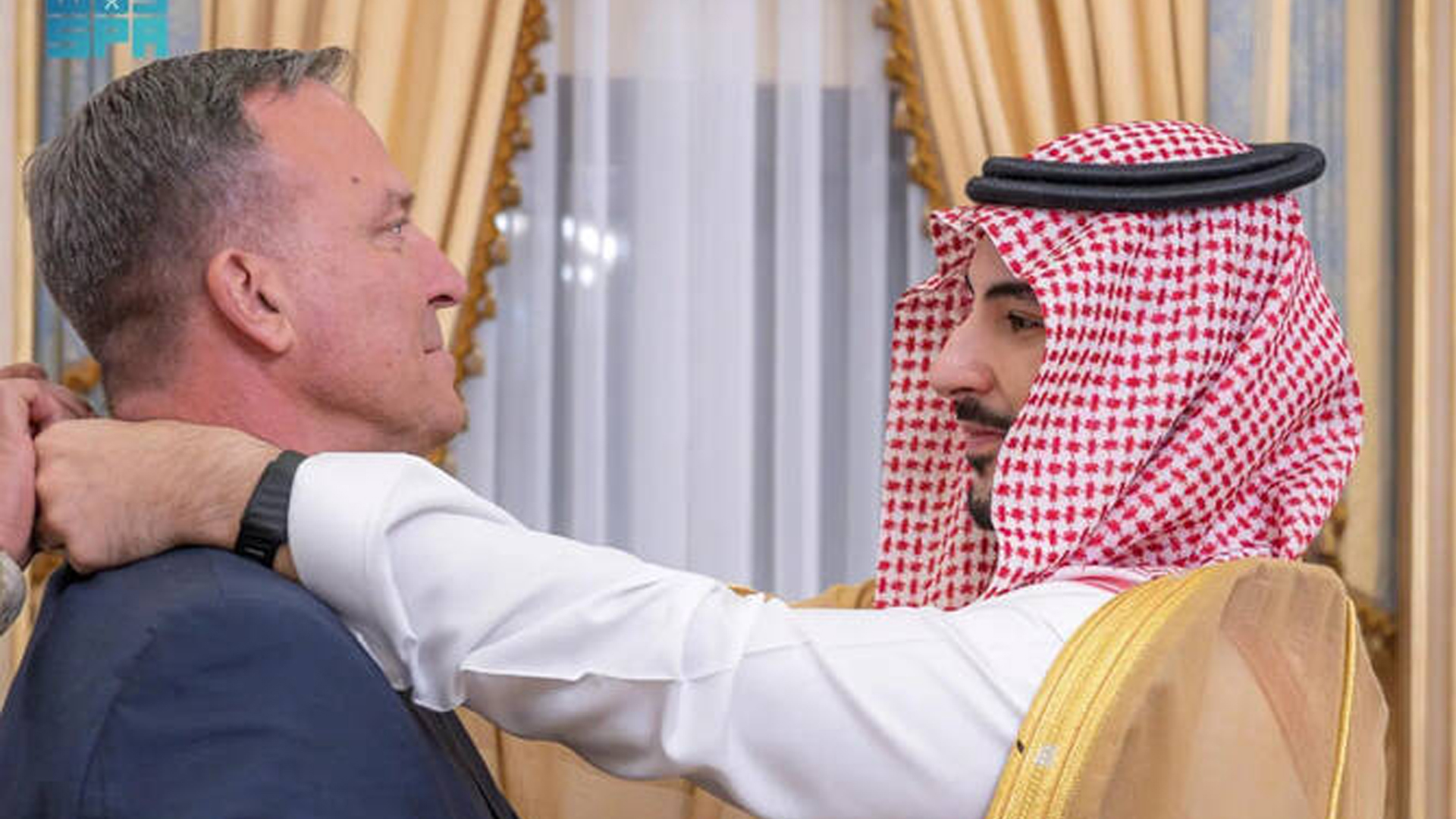 ইসরাইলি আগ্রাসন সমর্থন করা মার্কিন জেনারেলকে সর্বোচ্চ সম্মাননা দিলো সৌদি।