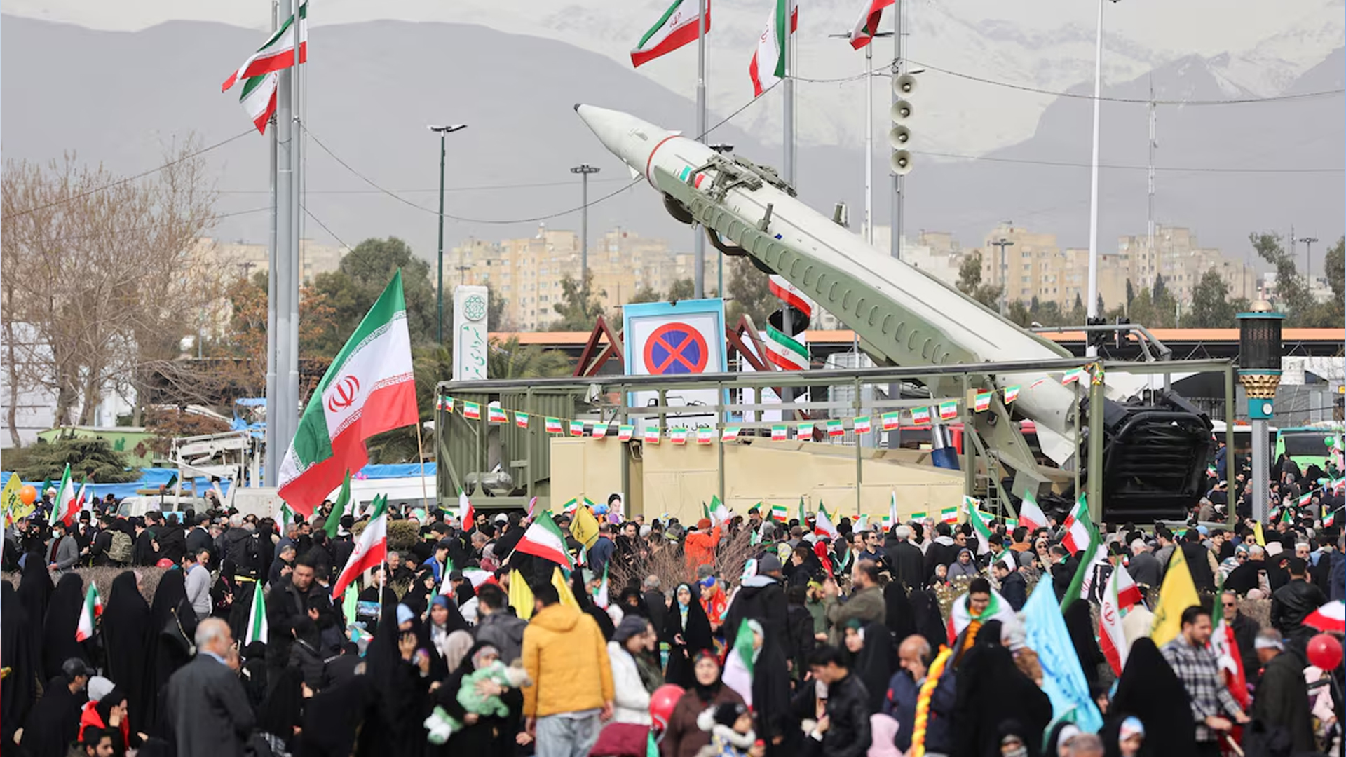 যুক্তরাষ্ট্রের সঙ্গে জ্বালানি, খনি ও বিমান নিয়ে আলোচনার প্রস্তাব ইরানের।