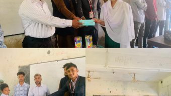 মোমিনপুর ডি এস পি উচ্চ বিদ্যালয়ে সংগ্রামপুর রক্ত সেবা ফাউন্ডেশনের পক্ষ থেকে আয়োজিত অনুষ্ঠান।