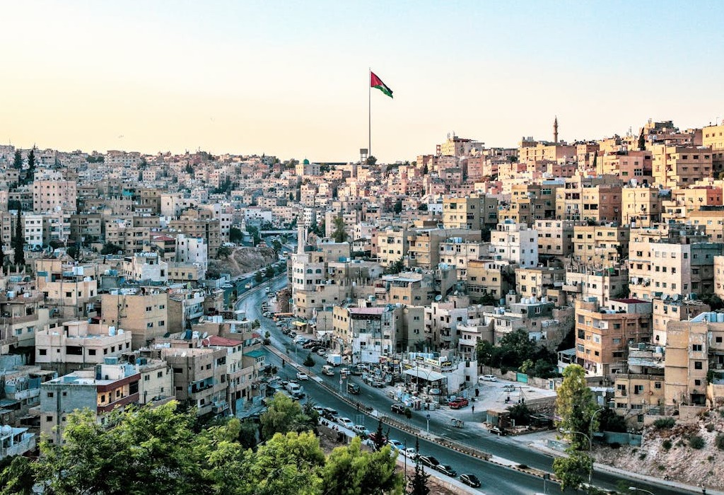 জর্ডানে বাংলাদেশ থেকে সরকারি ভাবে কর্মী নেবে, দেবে বিমান ভাড়া।