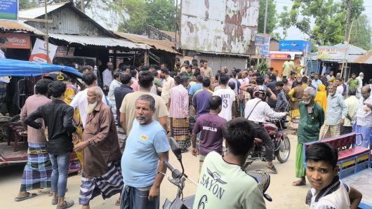 পীরগাছায় লাইনম্যান পেটানো: অভিযোগ আছে, মামলা নেই