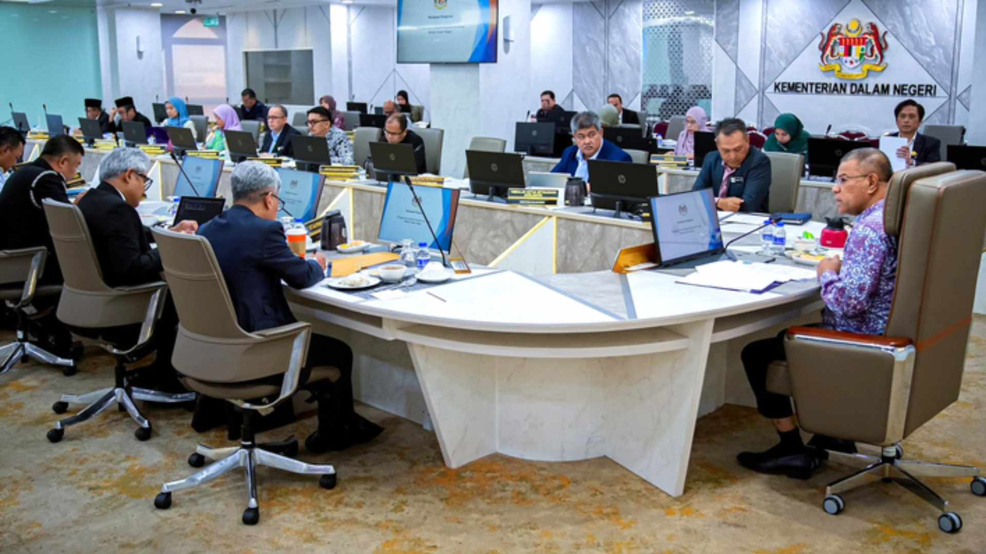 শরণার্থী ও আশ্রয়প্রার্থী ব্যবস্থাপনায় মালয়েশিয়ার নতুন পদক্ষেপ।