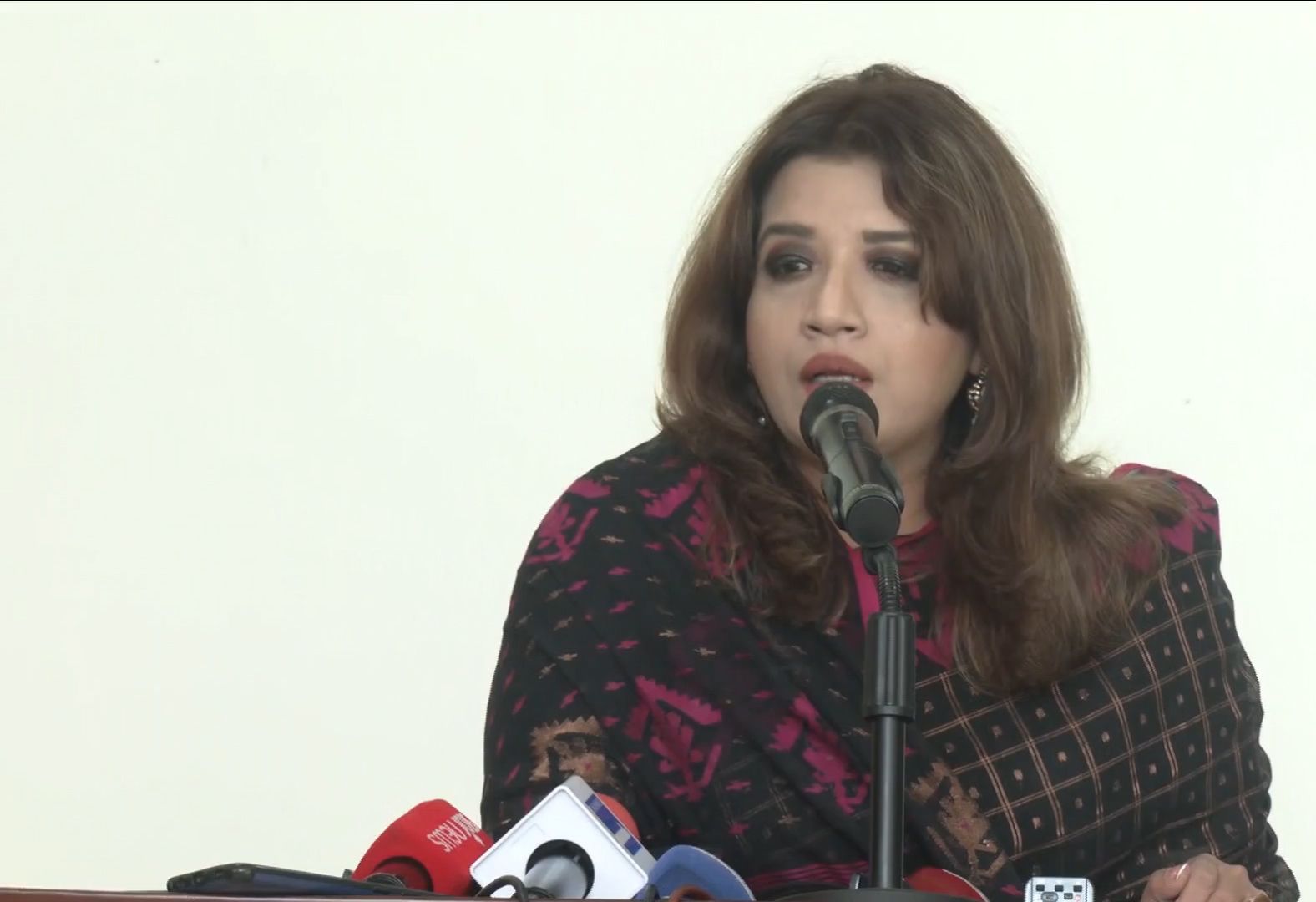 প্রবাসীদের ভিসার মেয়াদ বাড়ানো নিয়ে নতুন বার্তা পররাষ্ট্র প্রতিমন্ত্রীর